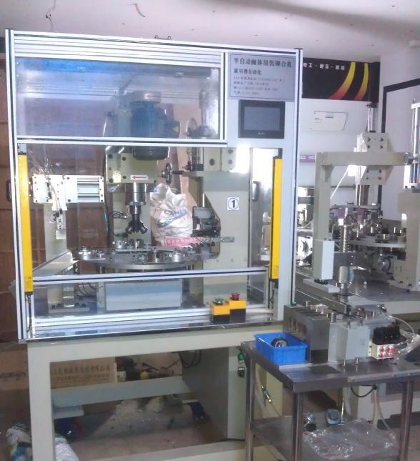 (Semi) Automated Assembly Station (Semi) Automated Assembly Station